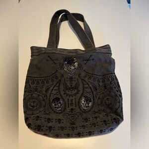 Fun Loungefly skull bag